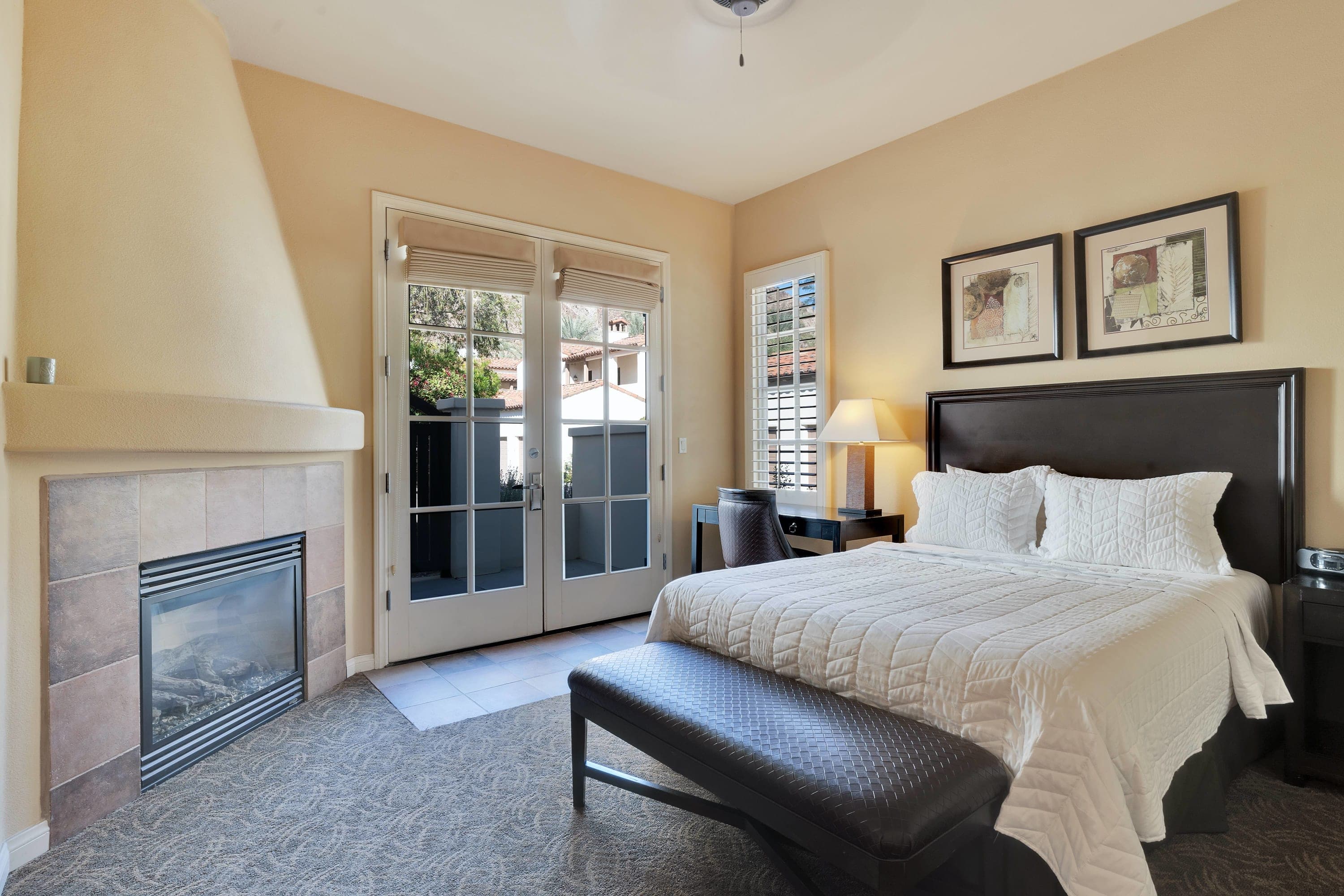 Desert Oasis Studio #C, Steps from Pool!