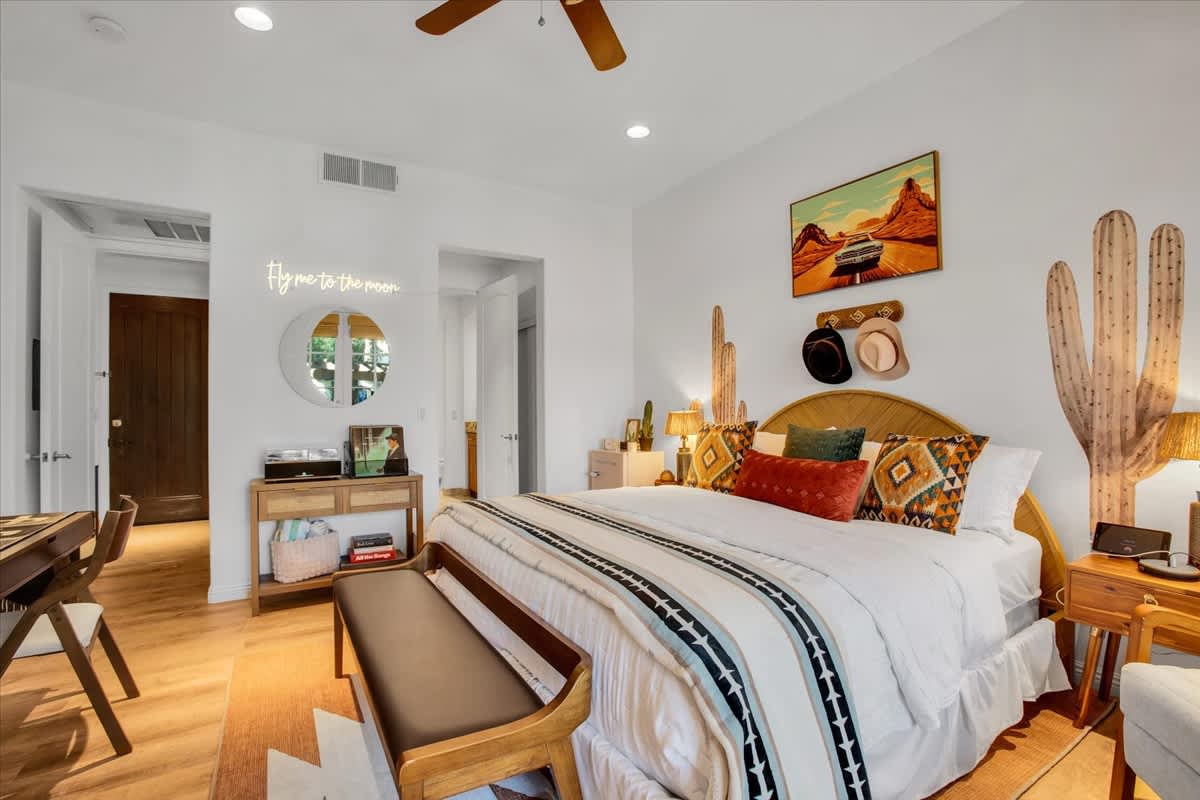 Alluring Desert Haven Studio in La Quinta #B