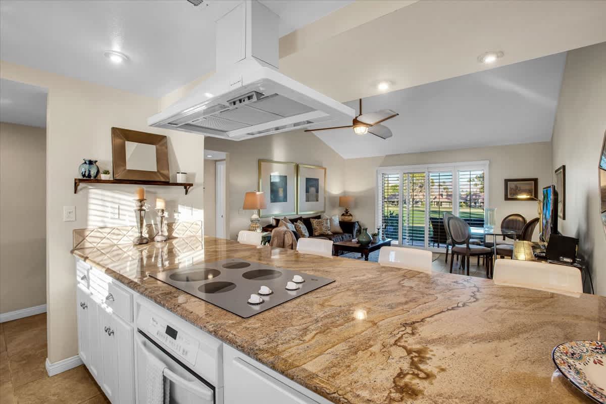 PD Resorter, 2BR with Golf course views!